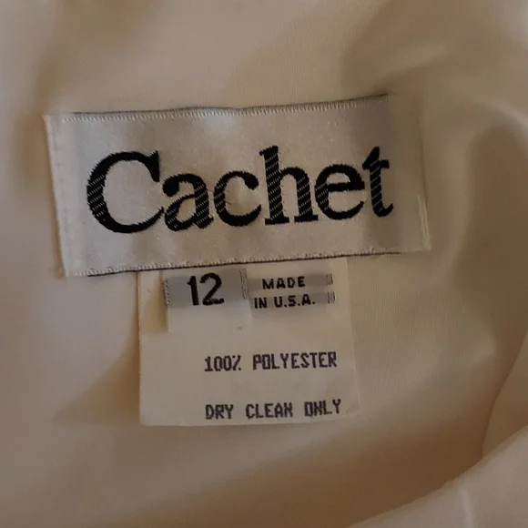 Off White/White Formal Dress (purse sold separately) - Picture 5 of 6